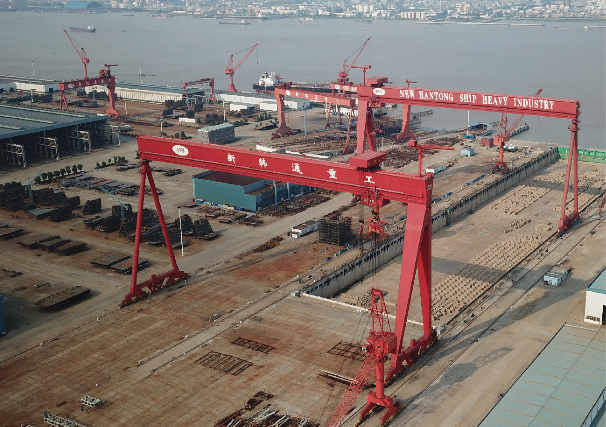 江蘇海通海洋工程裝備有限公司1100噸龍門吊吊裝工程    江蘇省優(yōu)質工程“揚子杯”獎